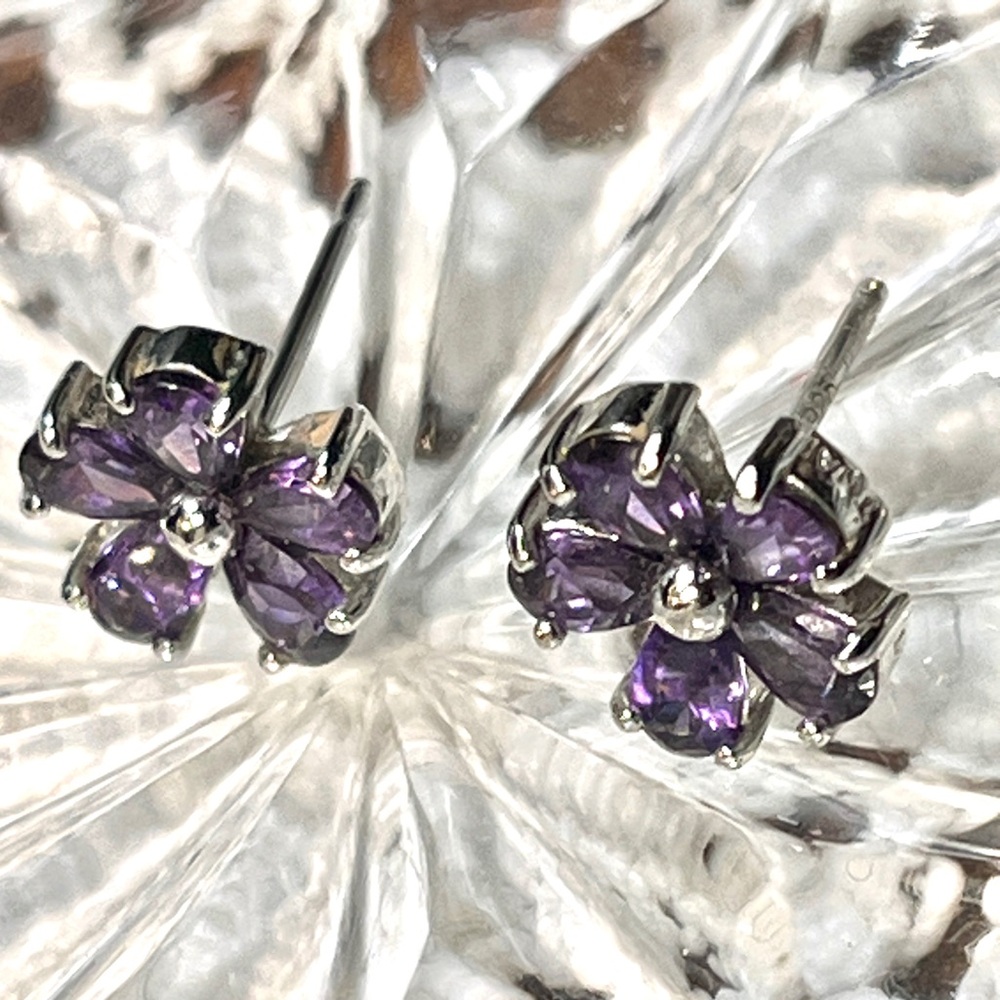 Signed 925 Sterling & Amethyst  Pierced Earrings 5 Petal Flower  Posts Lovely